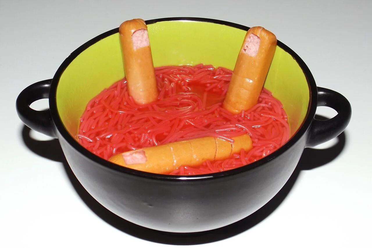 Soupe aux doigts de sorcière pour Halloween