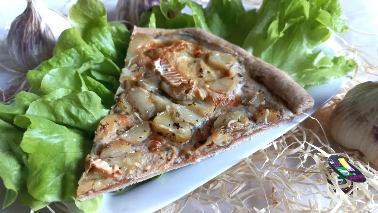 Tarte flambée à l'ail violet de Cadours