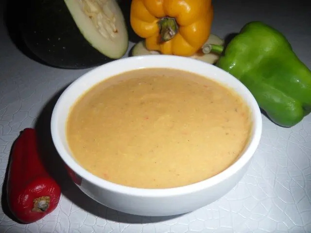 Velouté de poivrons et courgettes à l'orientale