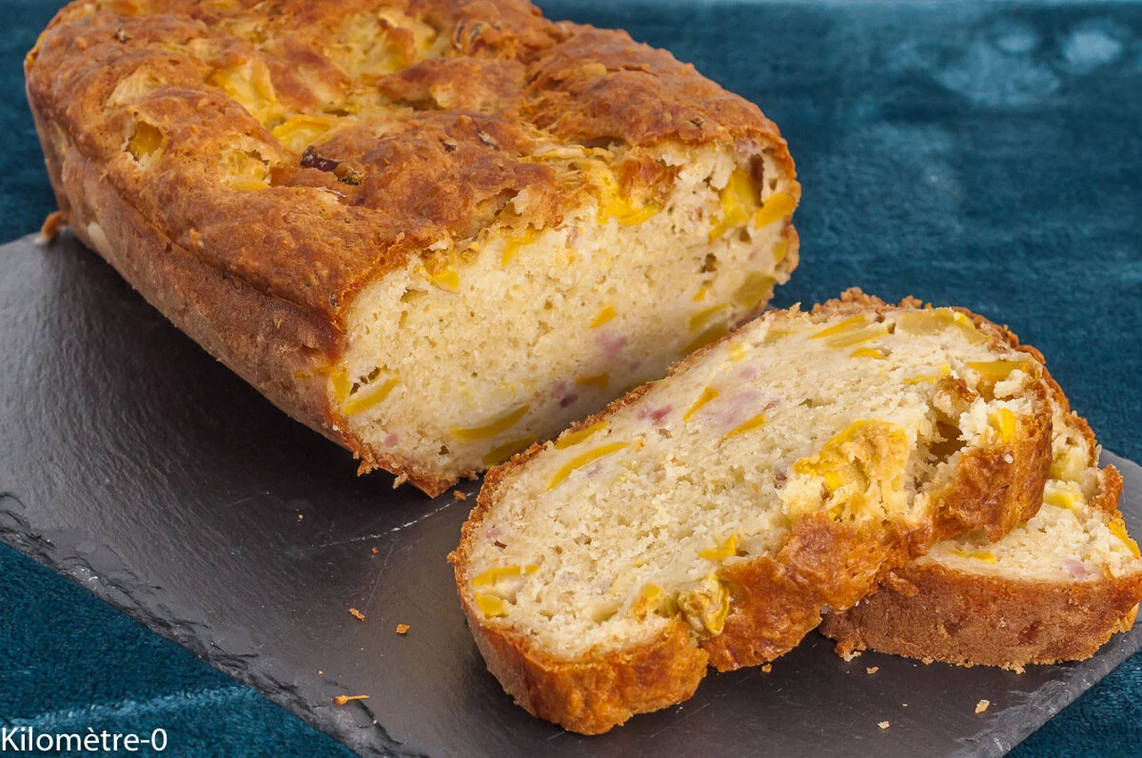 Cake courgette, jambon, emmental