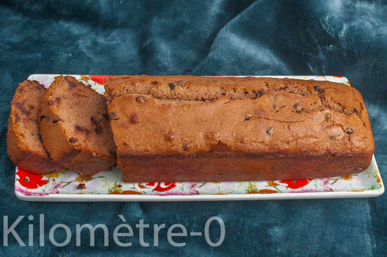 Gâteau du matin farine de châtaignes, miel et pépites choco