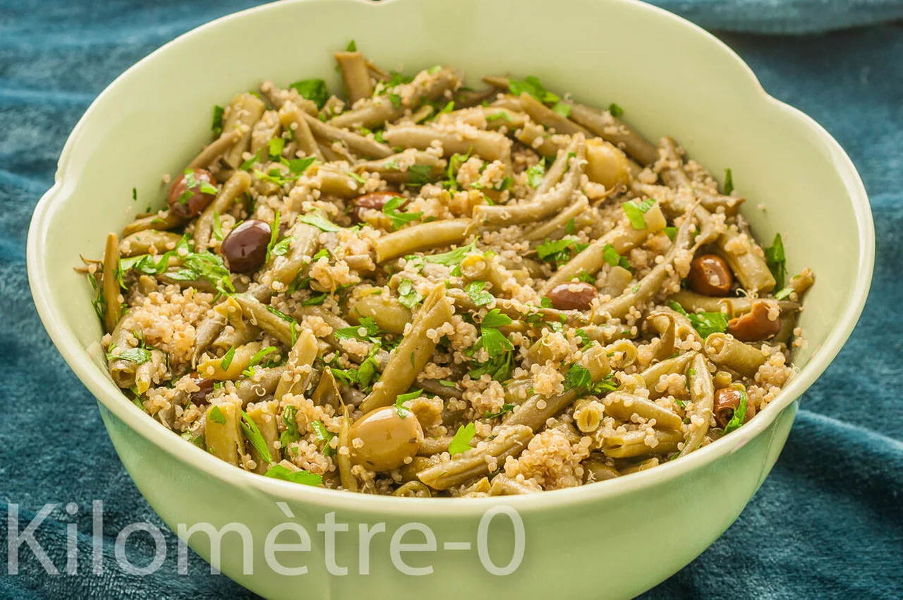Salade de quinoa, haricots verts et olives