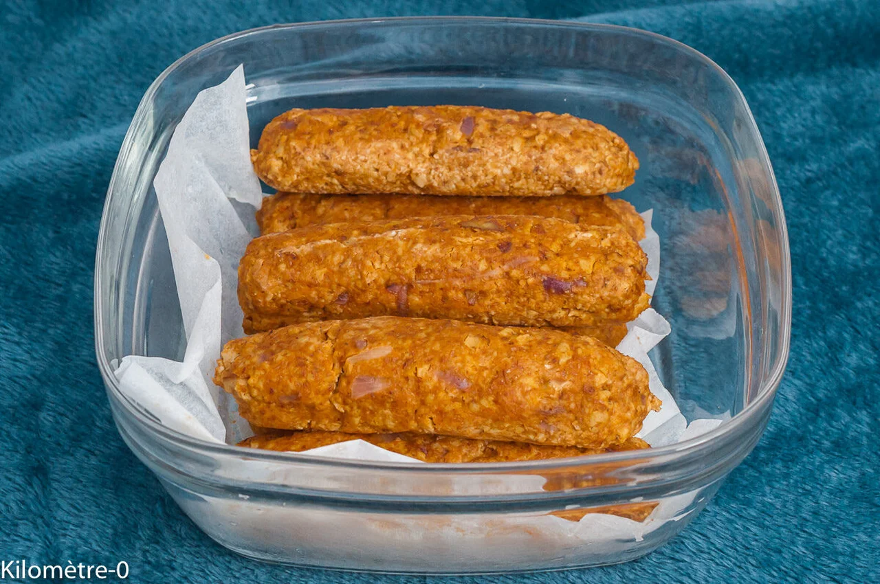 Saucisses de tofu fumé à la farine de pois chiches