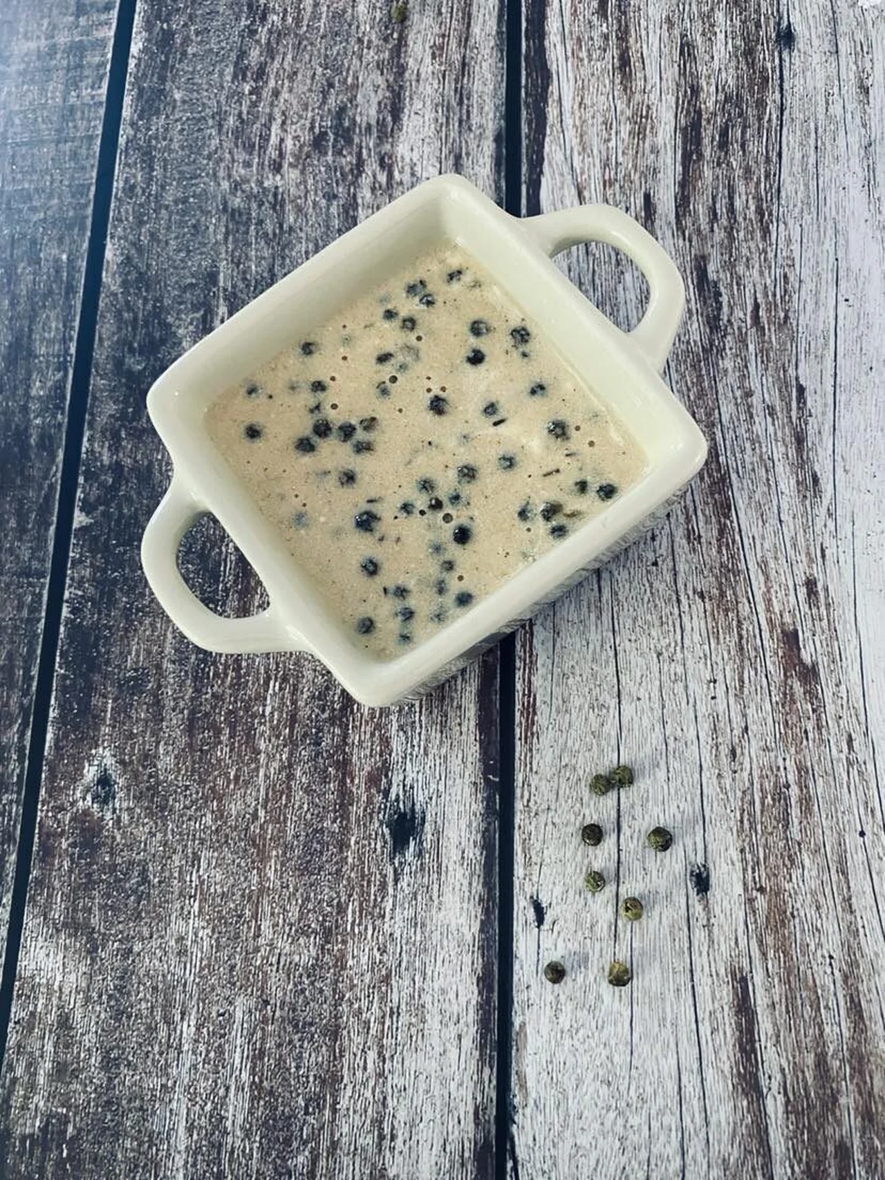 Sauce au poivre vert