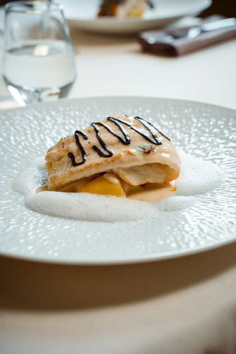 Fenouil confit au safran, cabillaud Skrei et beurre blanc