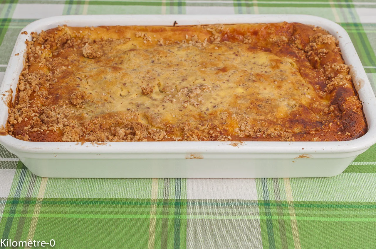 Clafoutis à la rhubarbe et streusel aux amandes