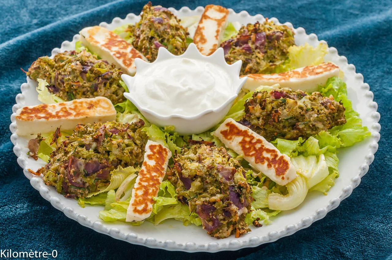 Croquettes de brocolis à l'halloumi poêlé