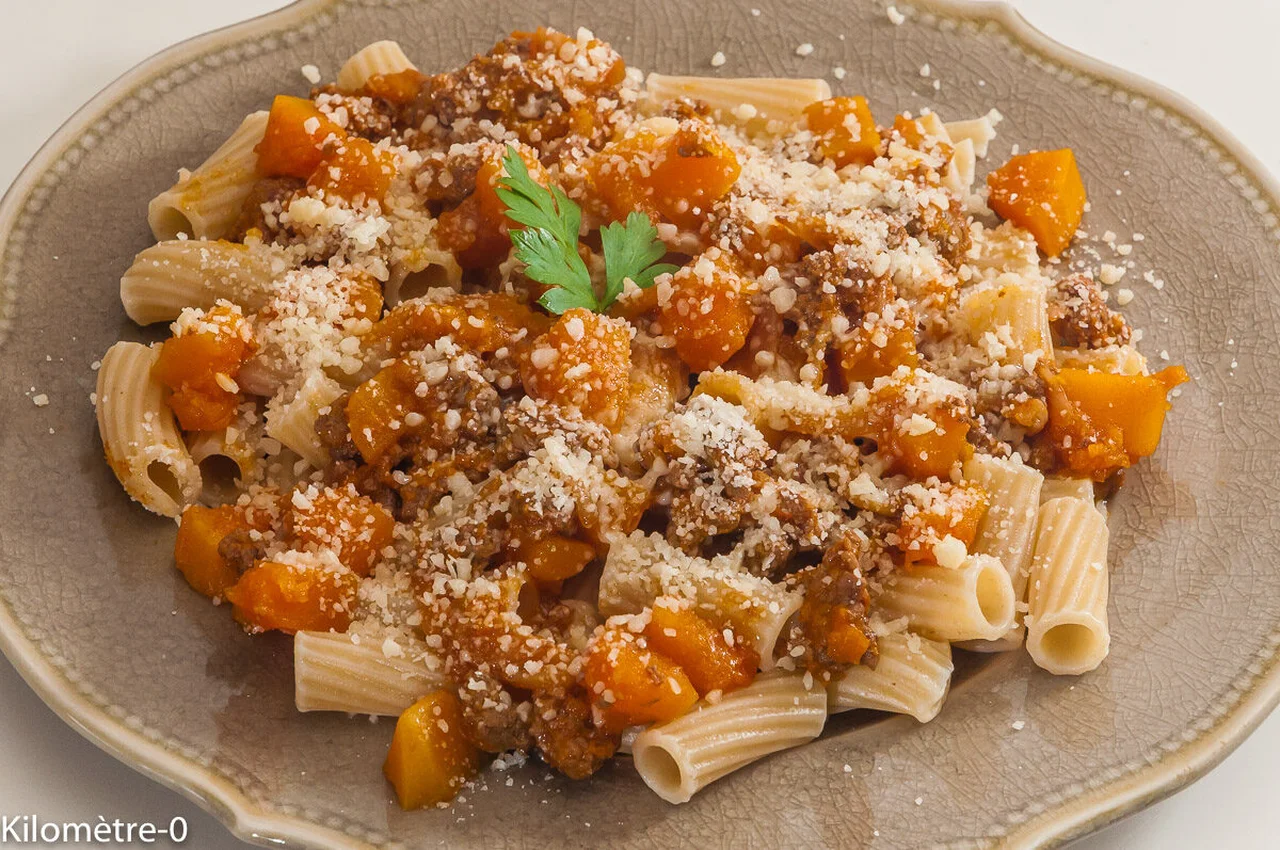 Pâtes à la bolognaise et à la courge