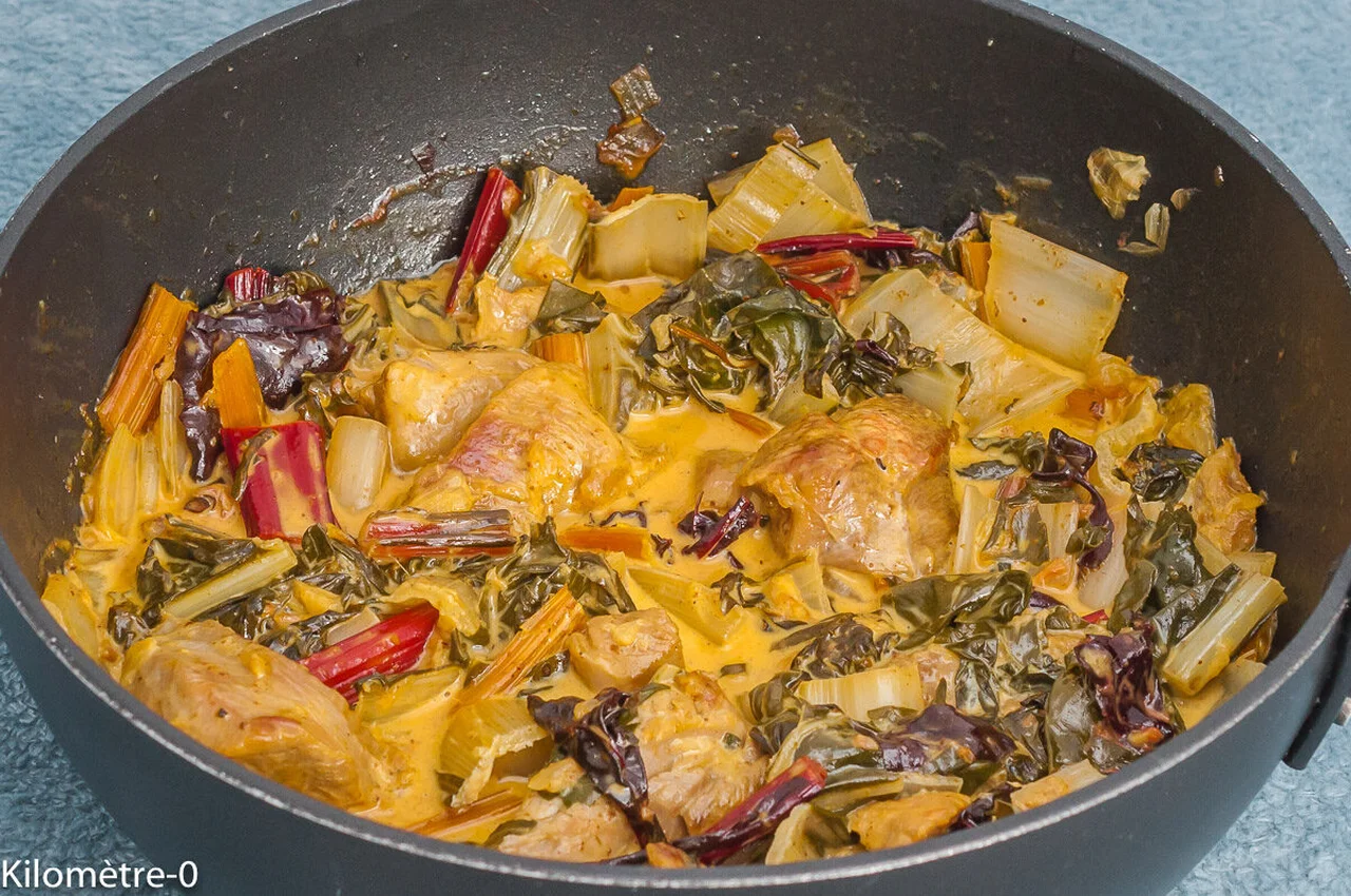 Poêlée de dinde aux blettes, sauce au curry