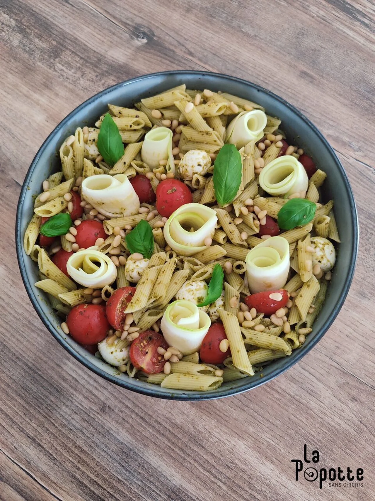 Salade de pâtes au pesto