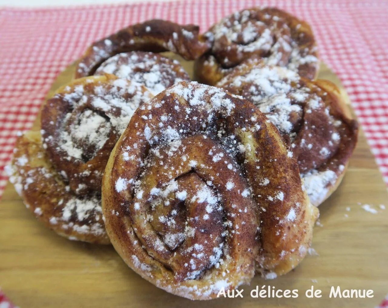 Cinnamon rolls