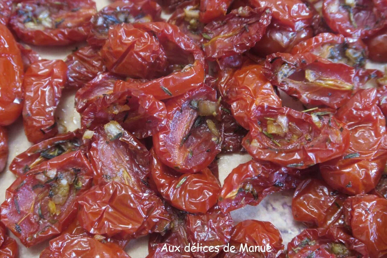 Tomates cerises ou cœur de pigeon déshydratées