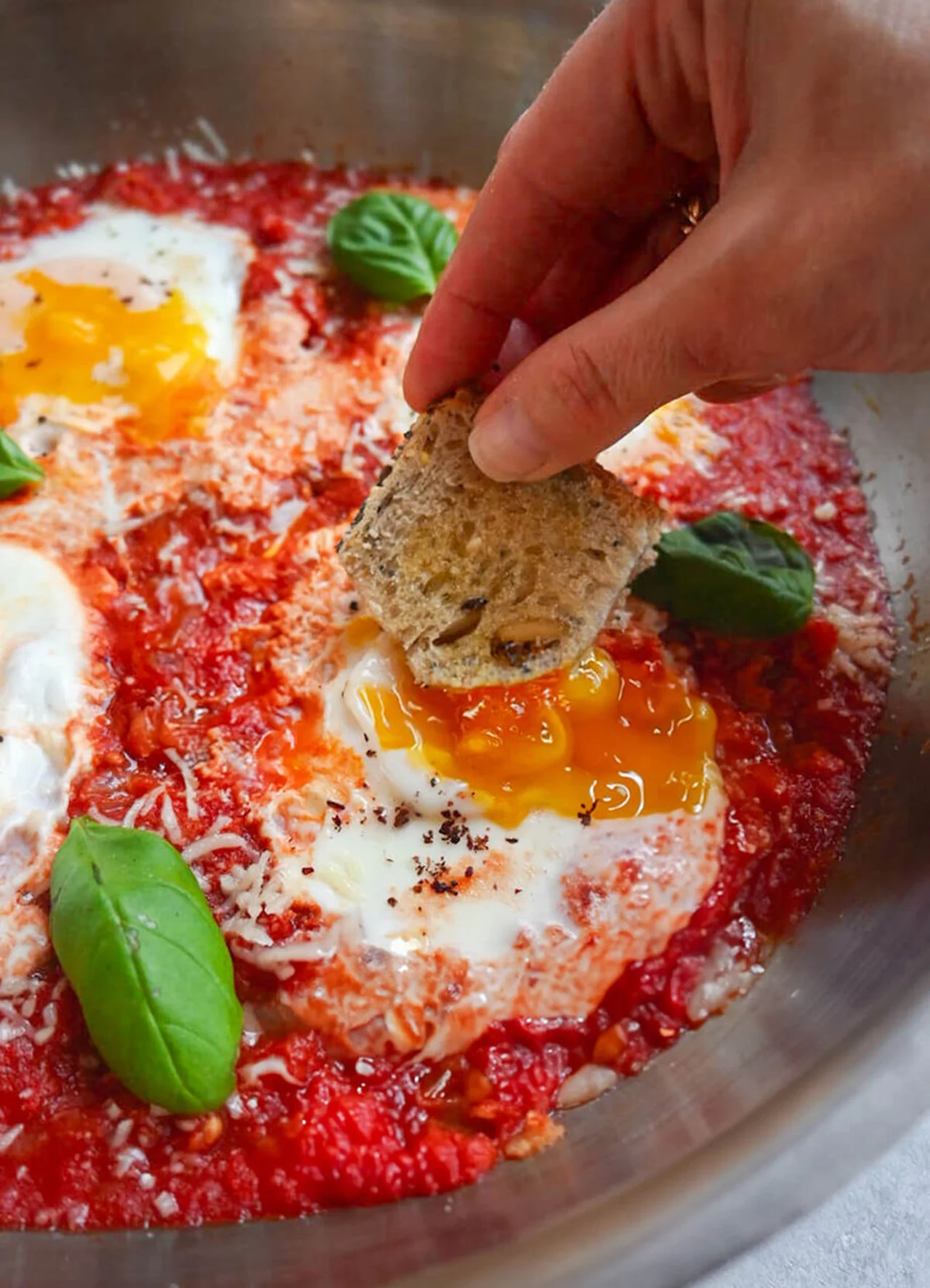 Oeufs à la tomate
