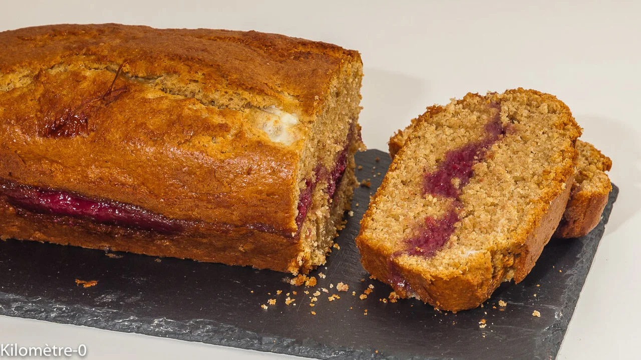 Gâteau au petit épeautre et aux framboises