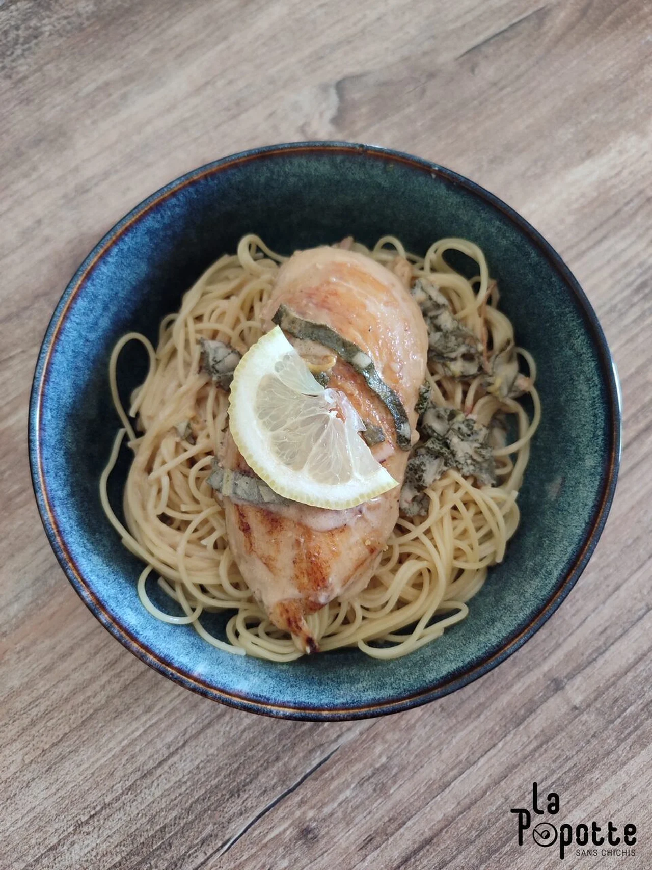 Poulet au citron à la crème de sauge