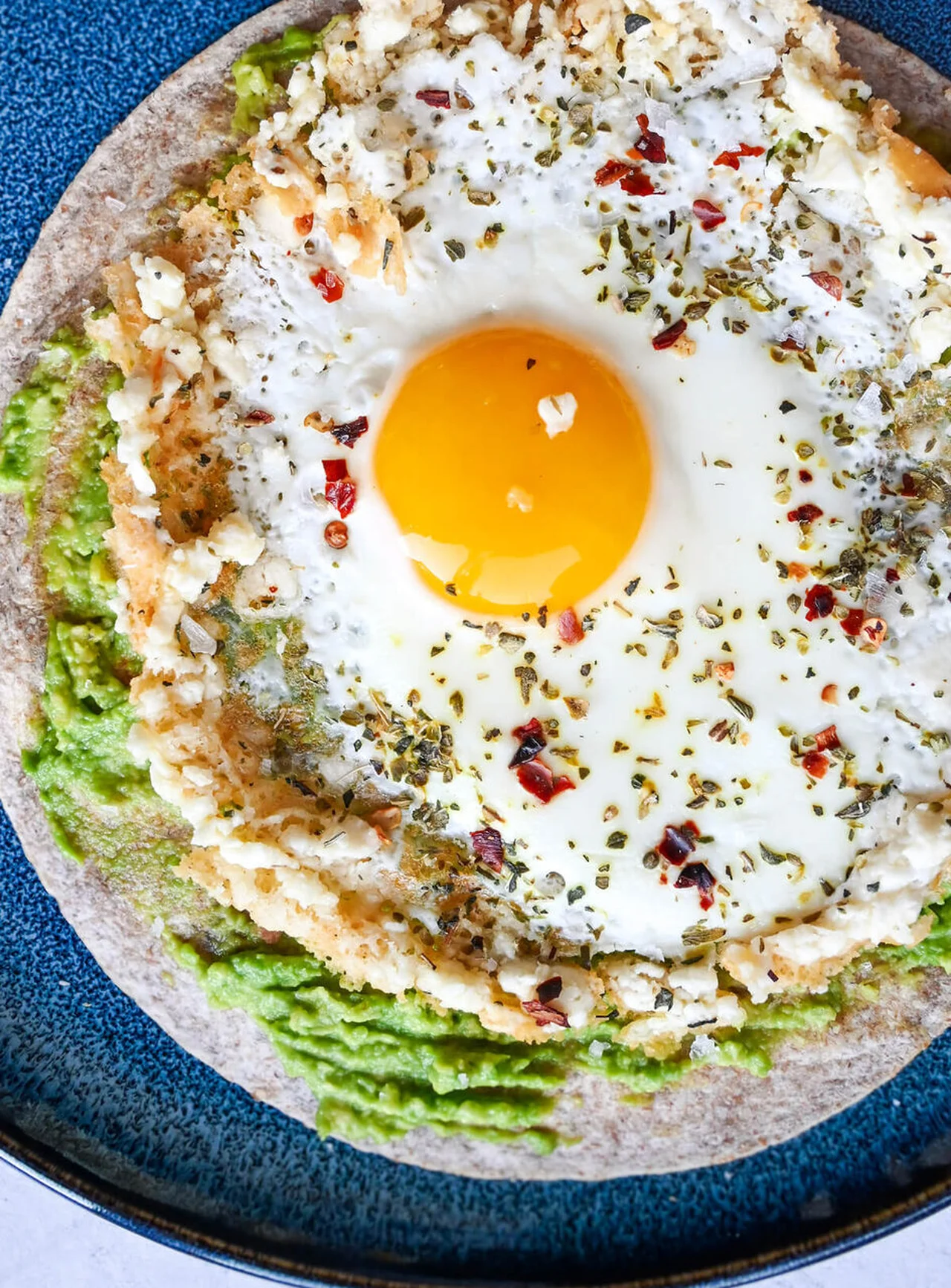 Oeufs croustillants à la feta
