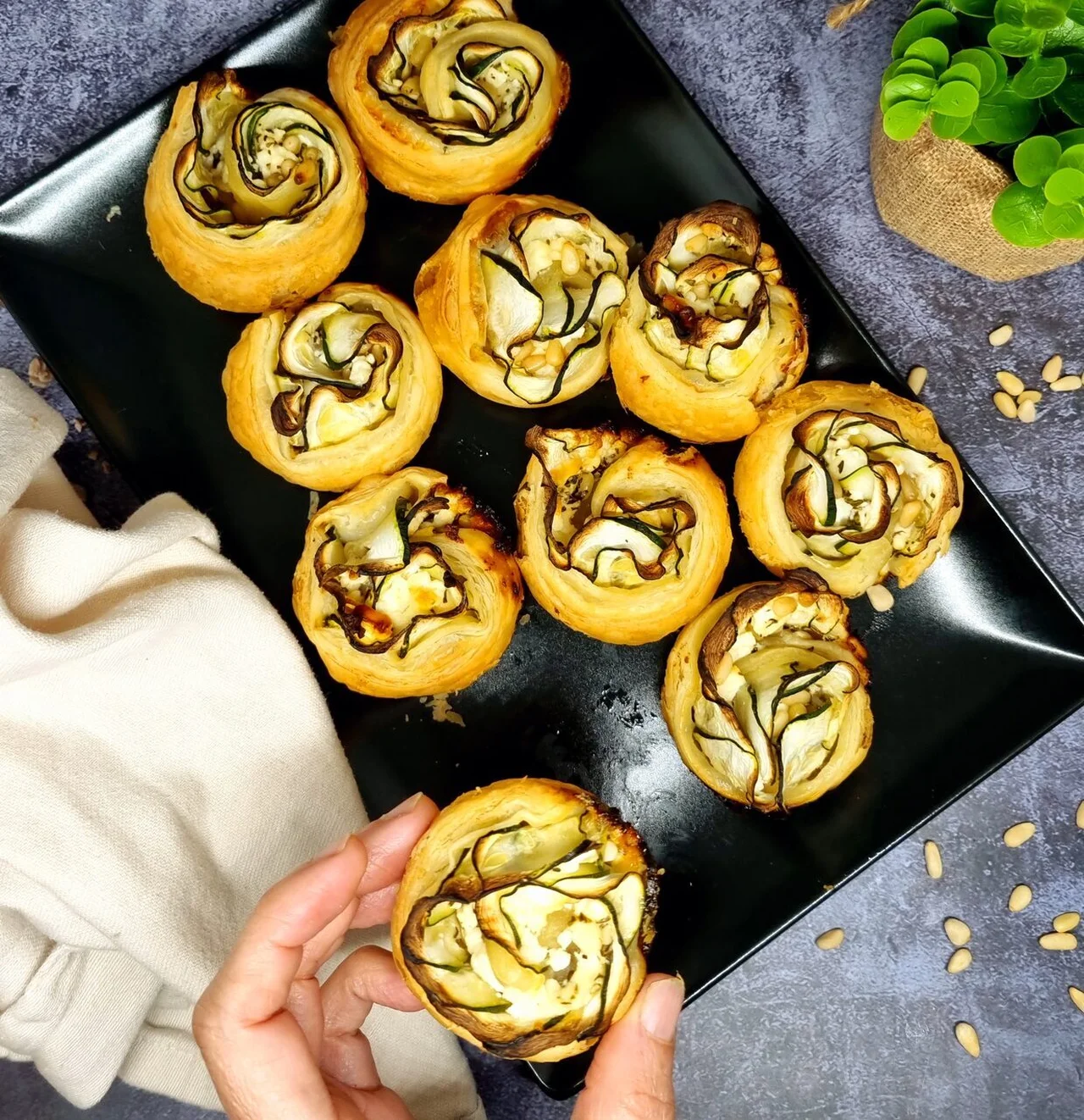 Roses de courgette et fêta