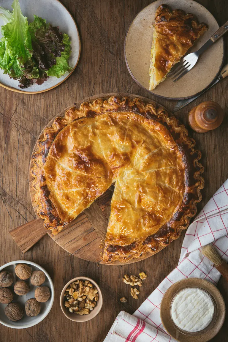Tourte pomme de terre, poireau et saint-marcellin