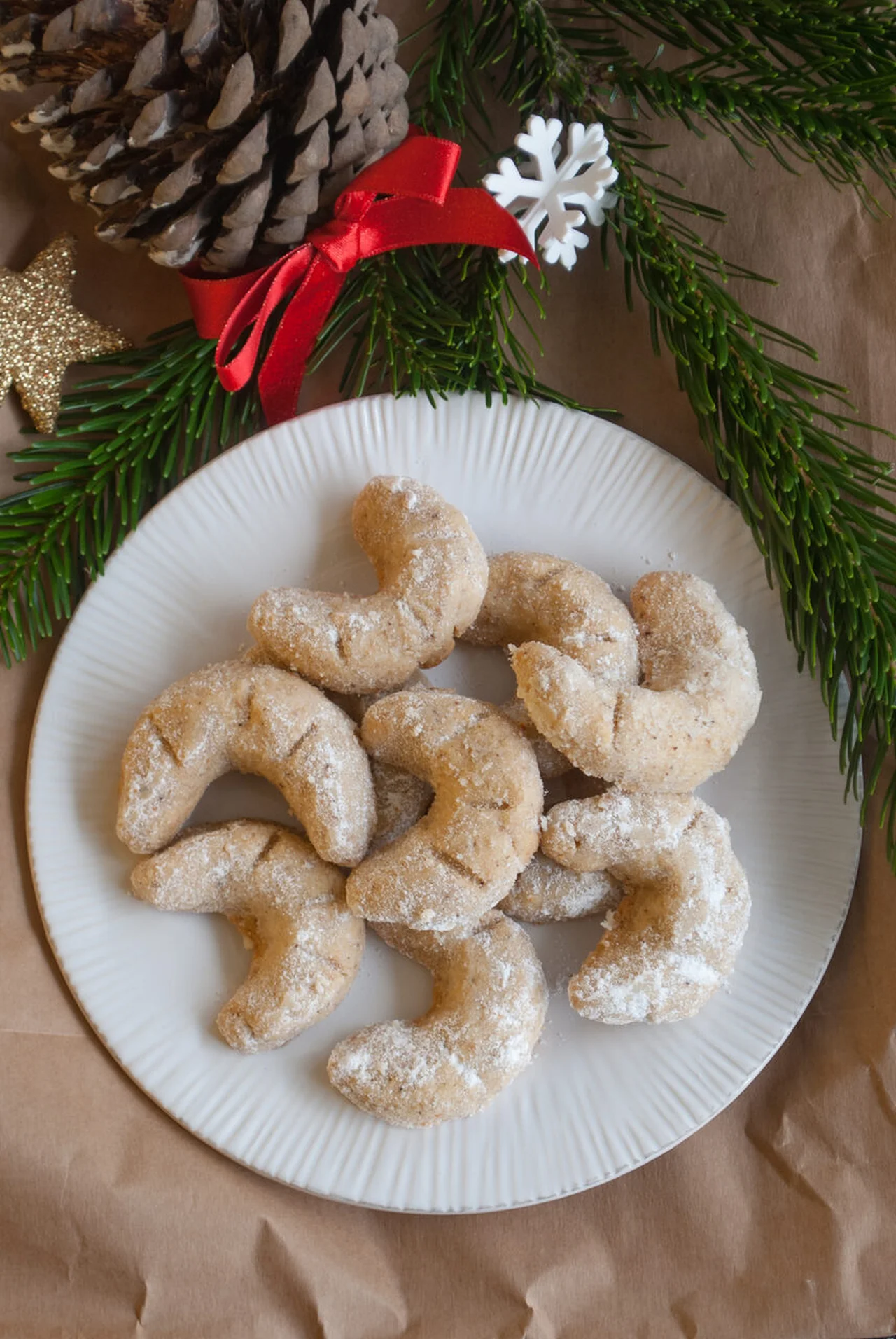 Biscuits croissants de lune aux noisettes
