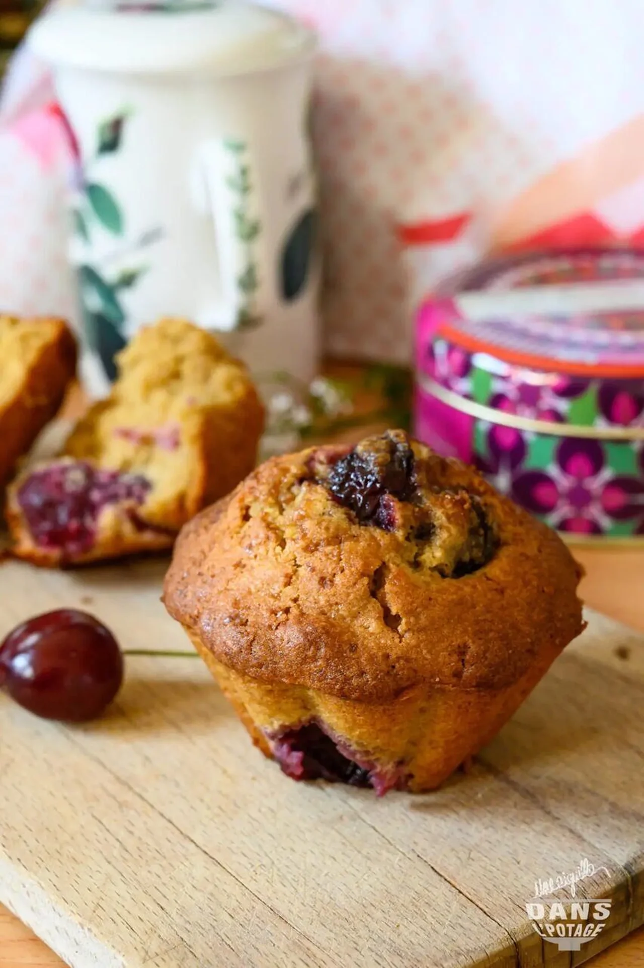 Gâteaux aux cerises et amandes