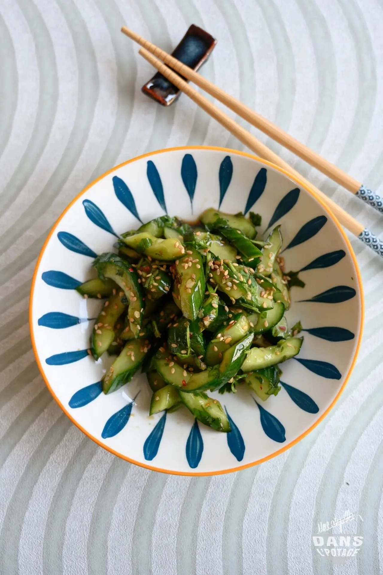 Salade asiatique de concombres tapés