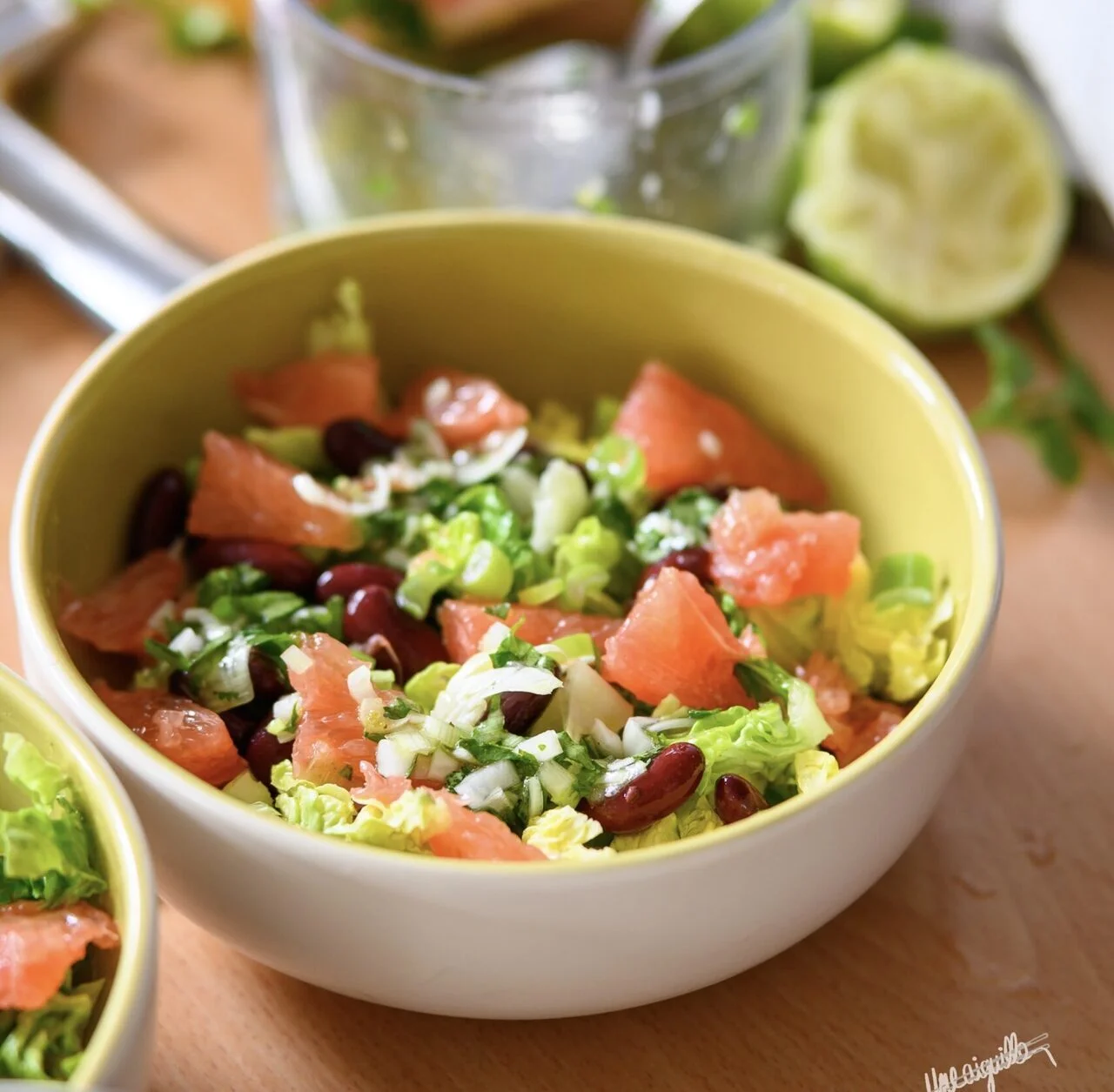 Salade de sucrine au pomelo, vinaigrette coriandre