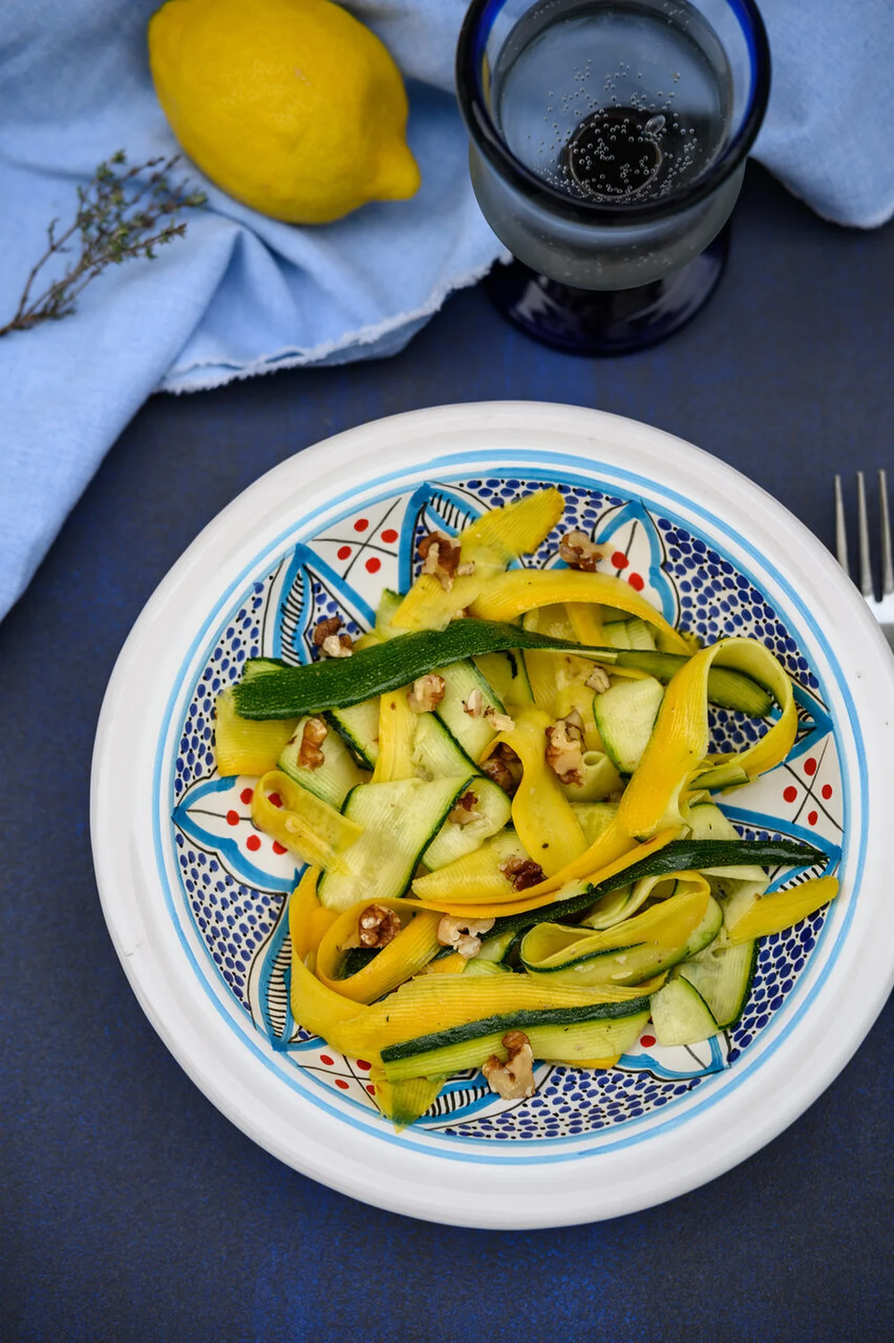 Tagliatelles de courgettes au thym et noix