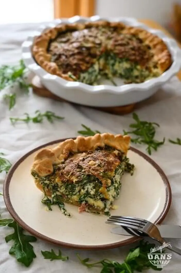 Tarte au jambon de Serrano et roquette