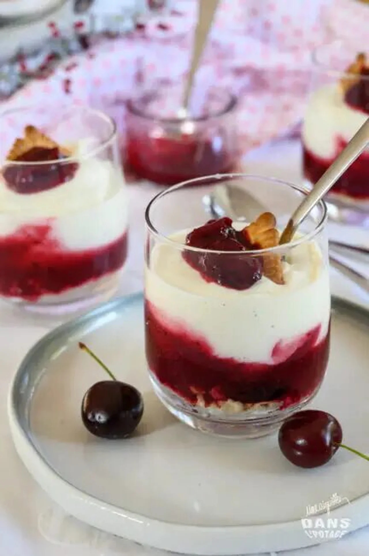 Verrine au fromage blanc et cerises