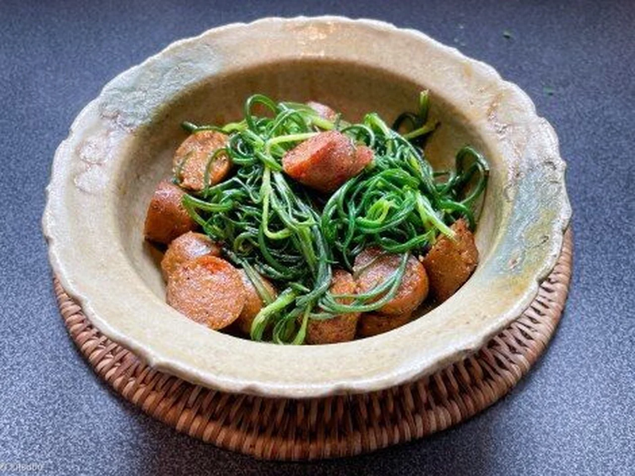 Agretti à la saucisse