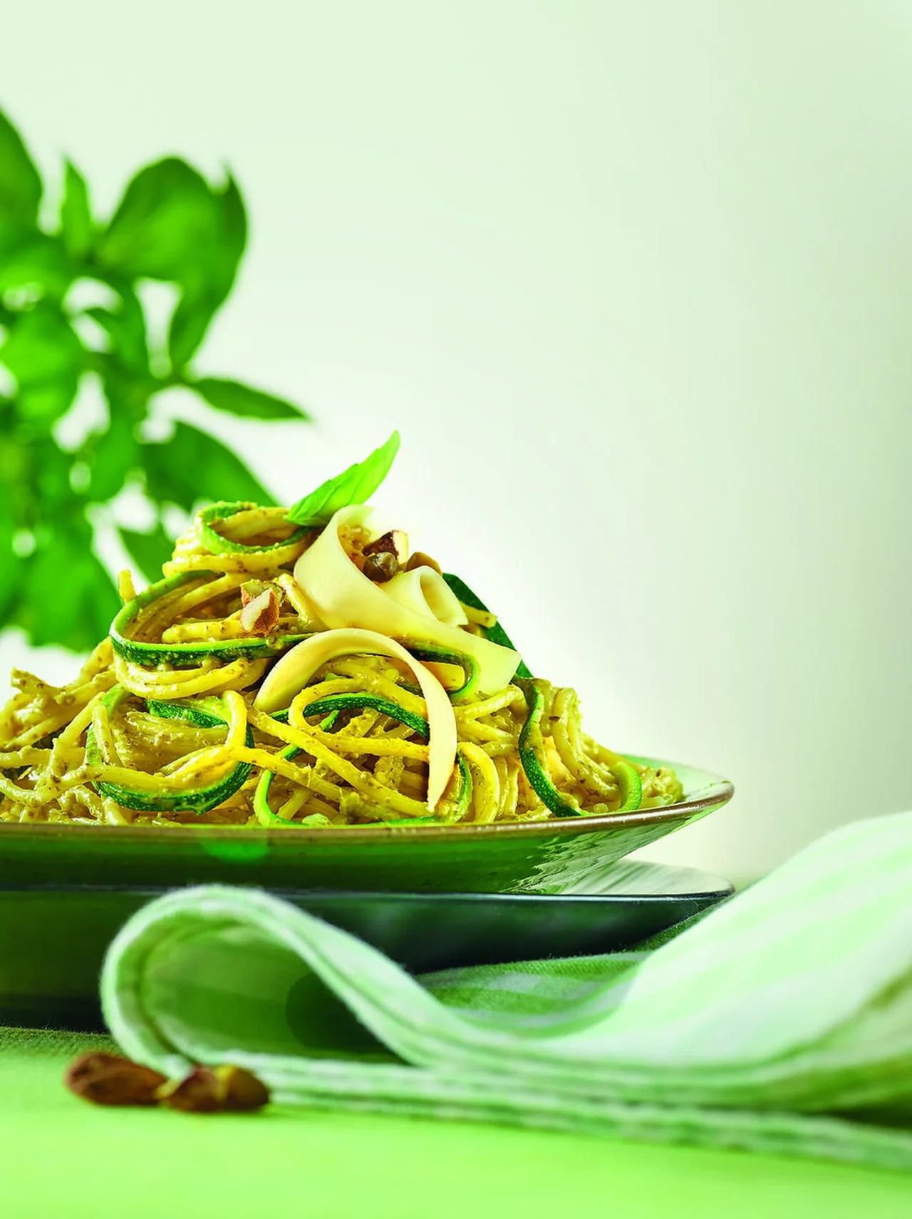 Spaghetti au pesto de pistaches et Beaufort