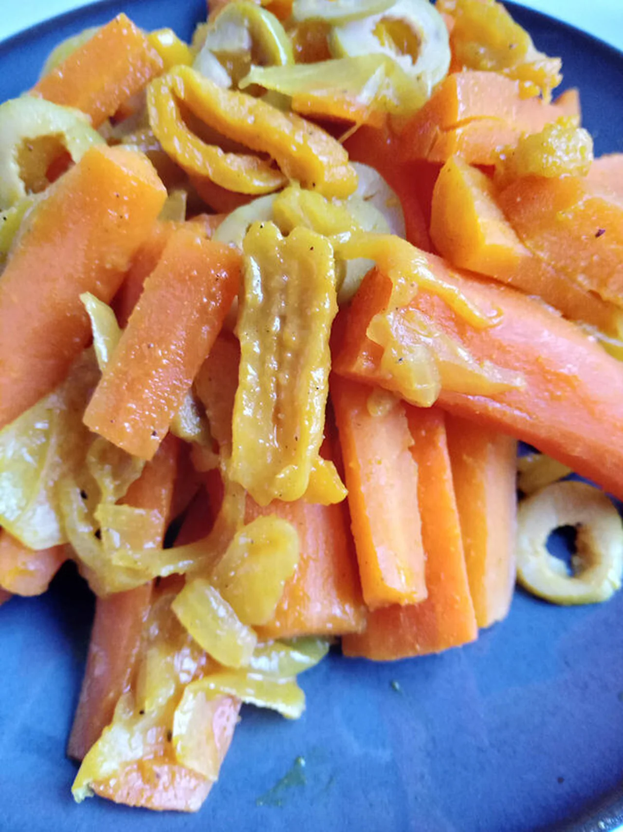 Tagine de carottes aux abricots et citron confit