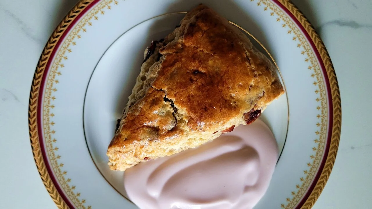 Scones aux cerises Amarena