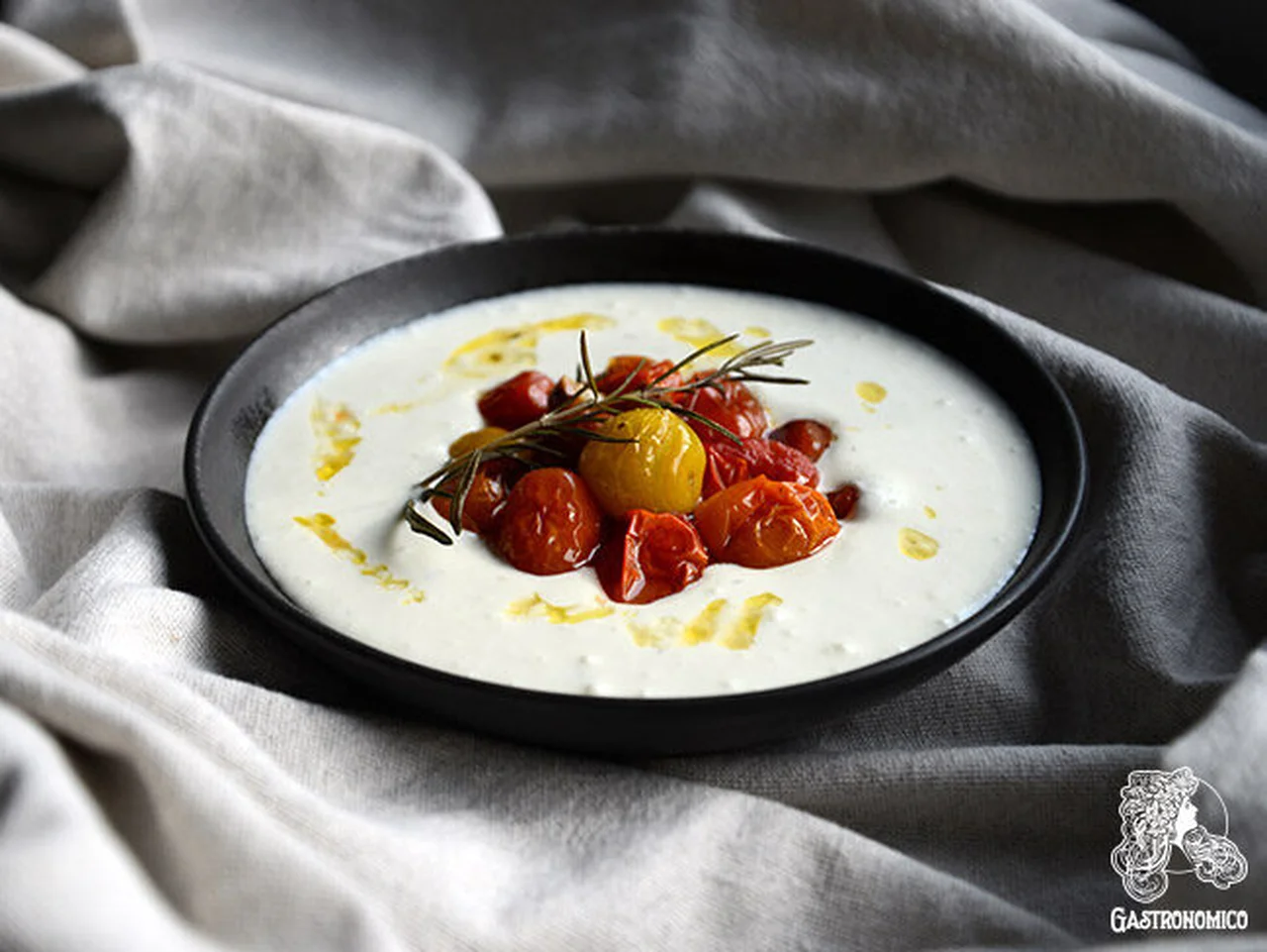Dip de feta et tomates cerises rôties