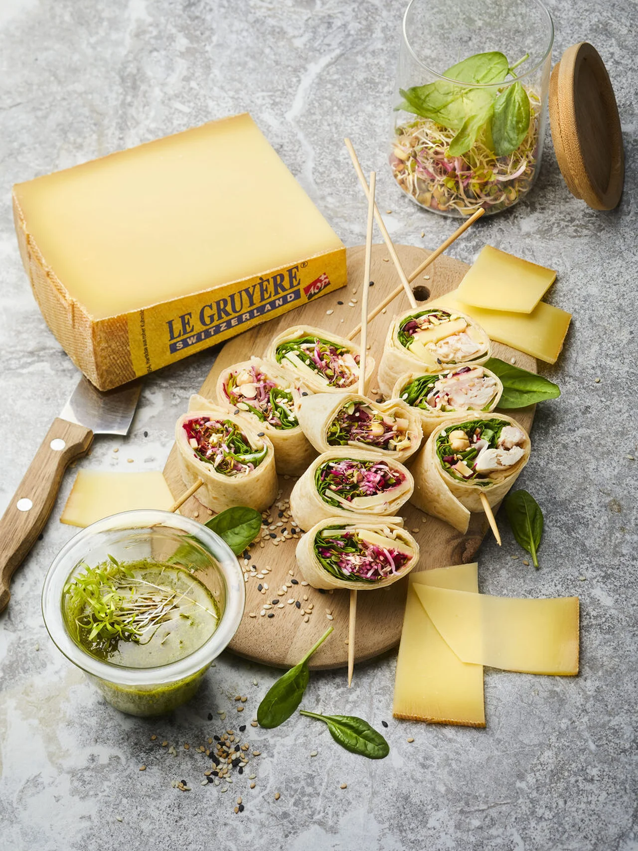 Wrap graines germées, poulet et gruyère