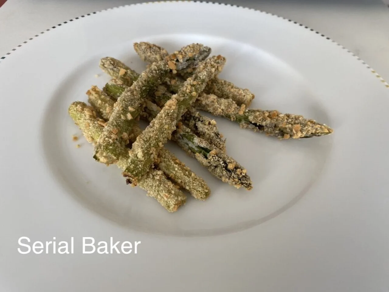 Asperges vertes panées au four