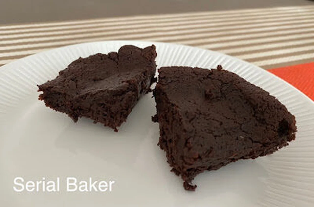 Brownie sésame noir-chocolat