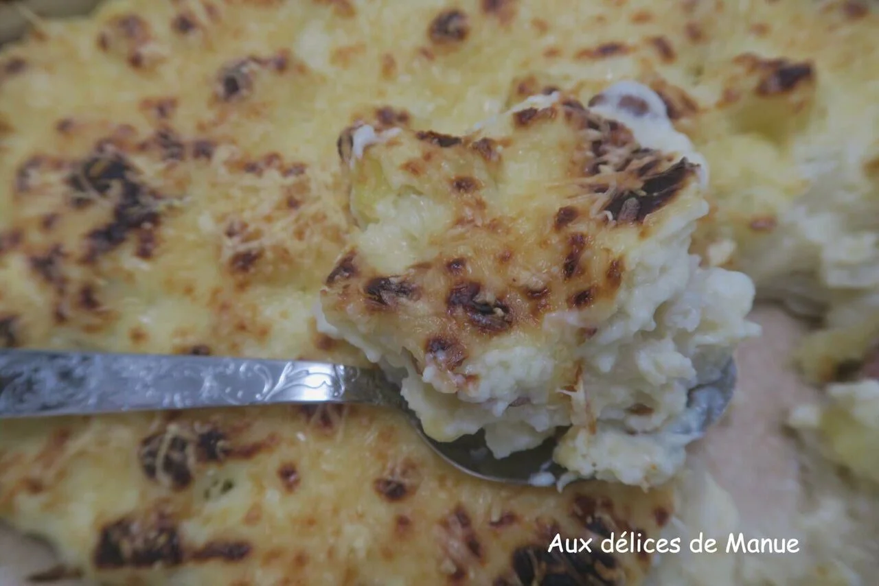 Gratin de chou-fleur à la saucisse de Montbéliard