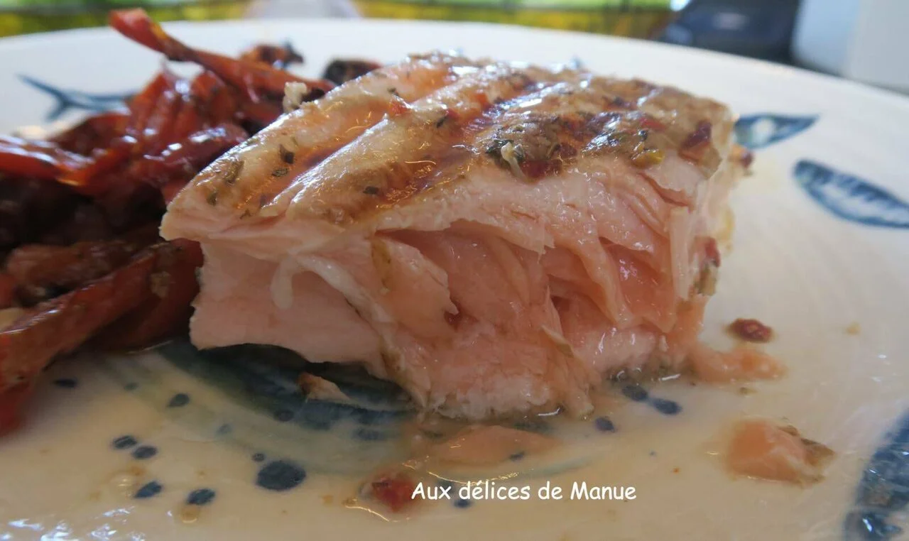 Saumon mariné au poivron grillé