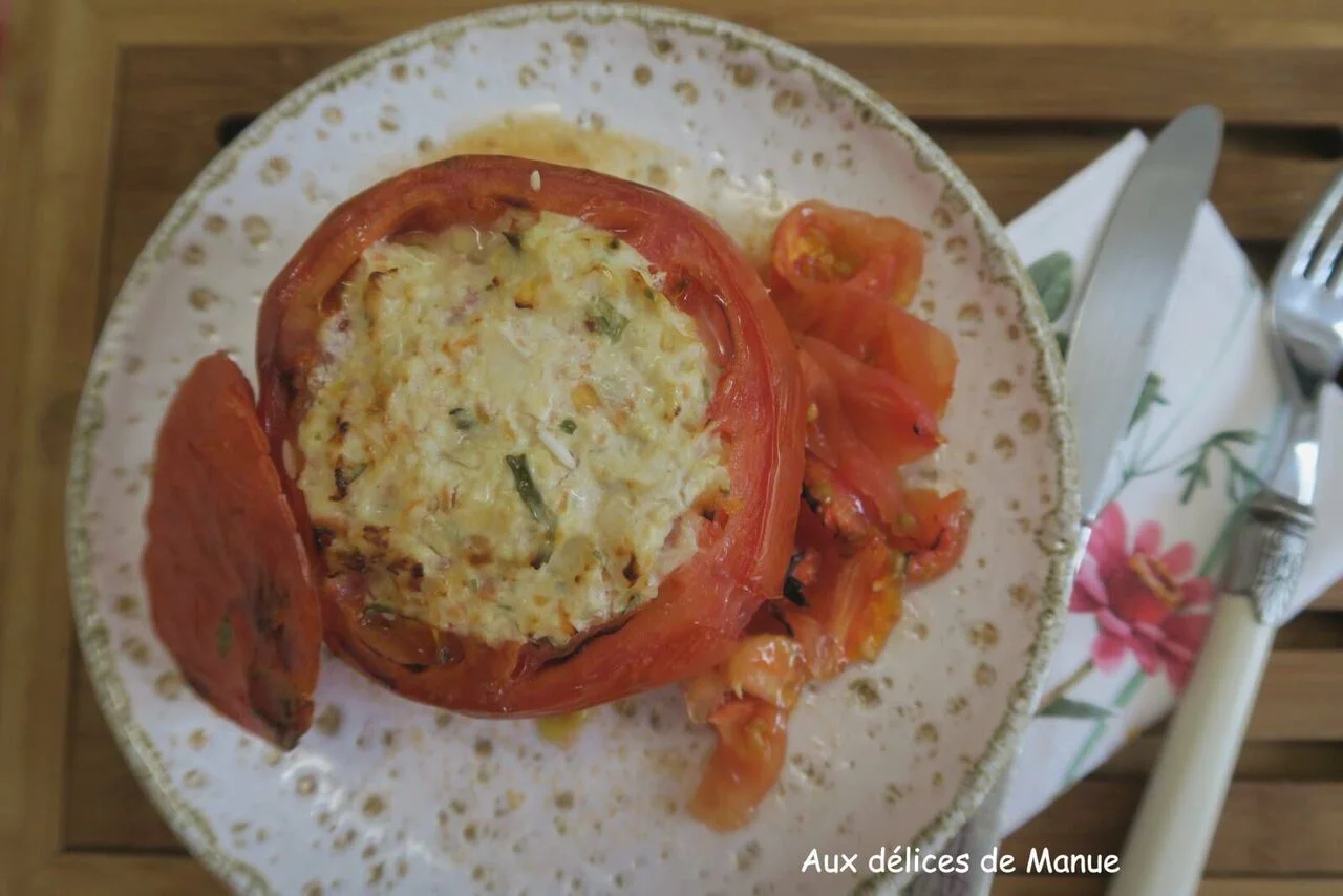 Tomates moelleuses farcies au poulet