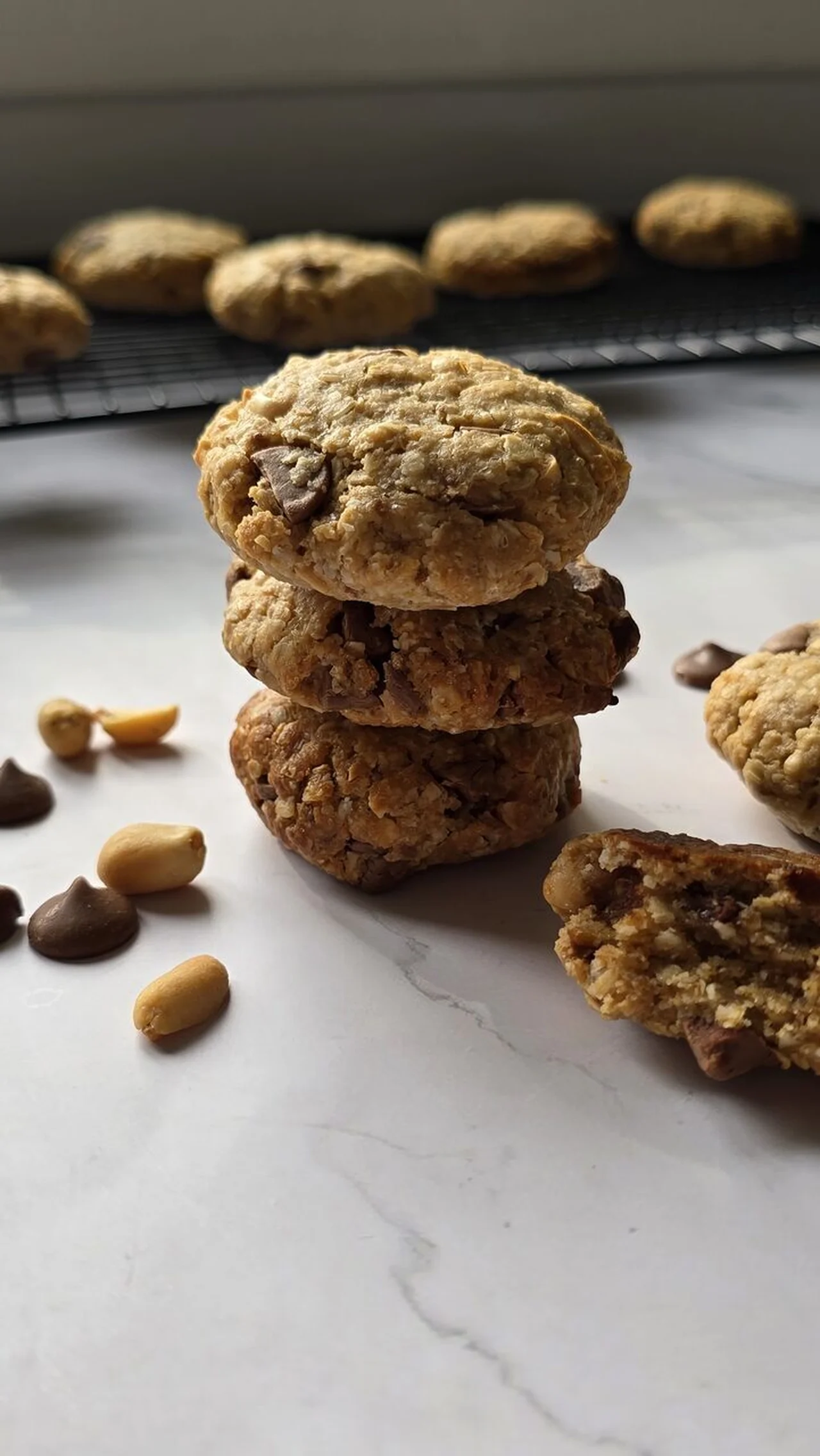 Biscuits flocons d'avoine, cacahuètes et chocolat