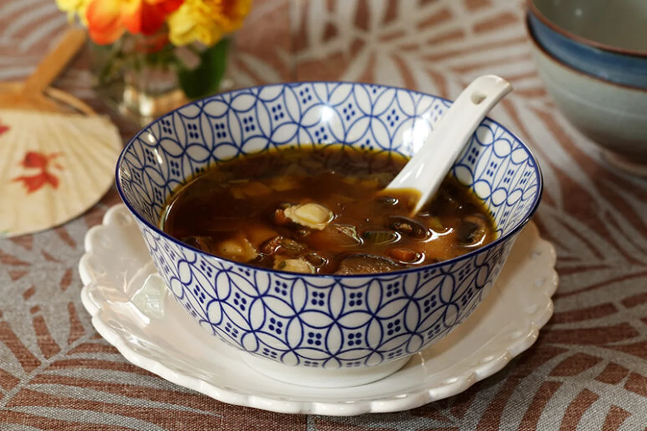 Bouillon miso aux ravioles du Dauphiné