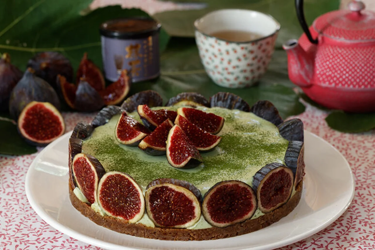Cheesecake au thé matcha et aux figues