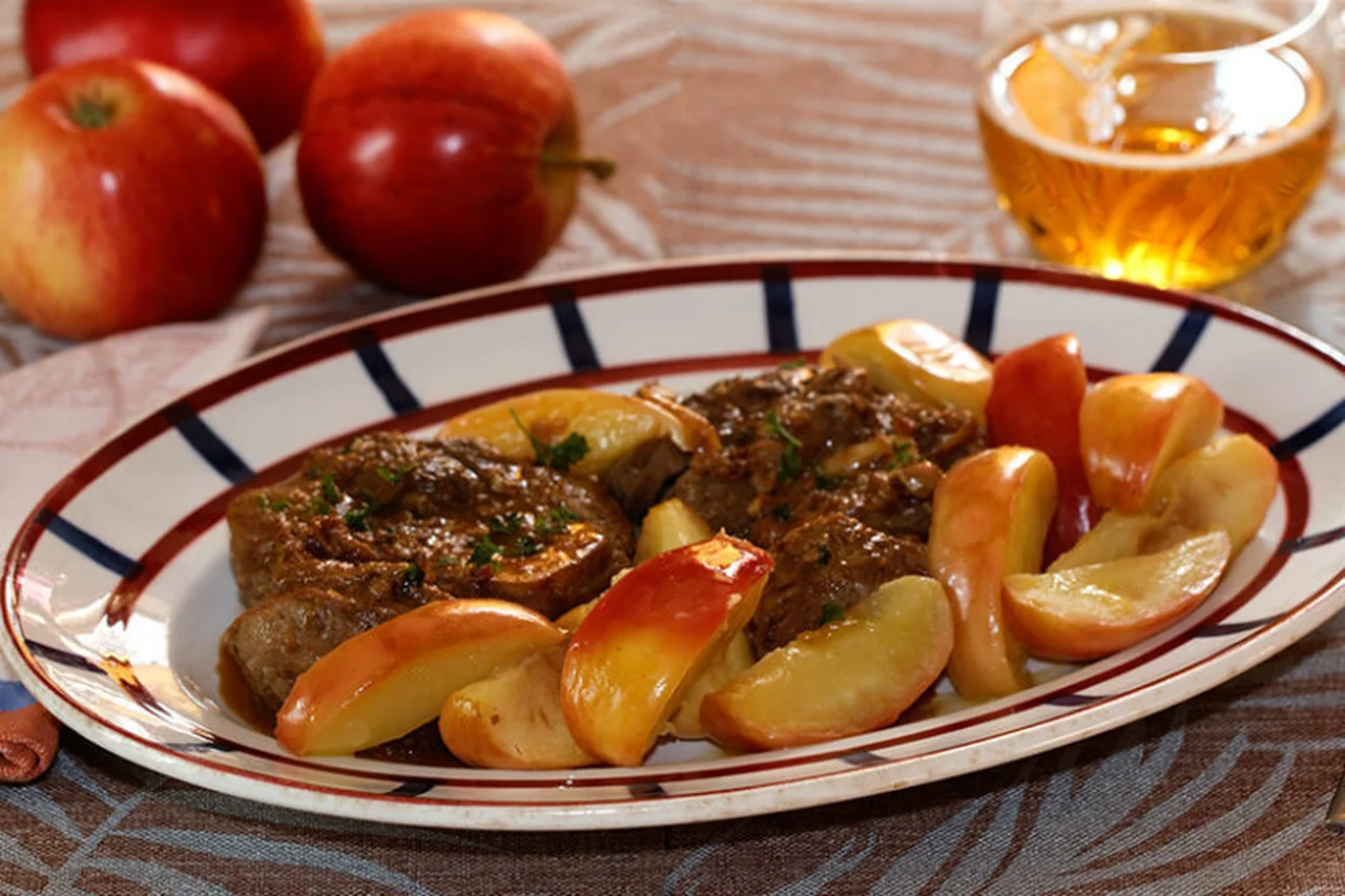 Jarret de veau braisé au cidre et aux pommes