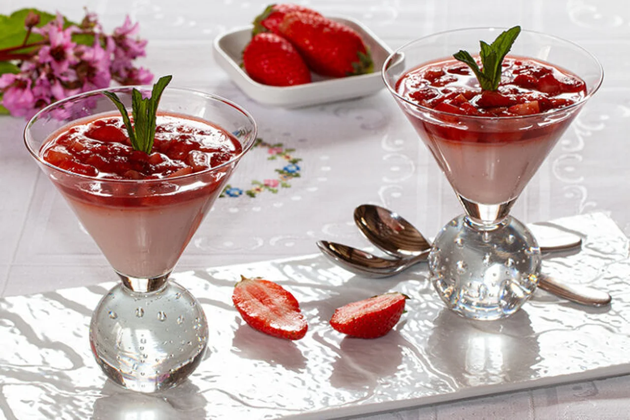Mouhalabie libanais aux fraises