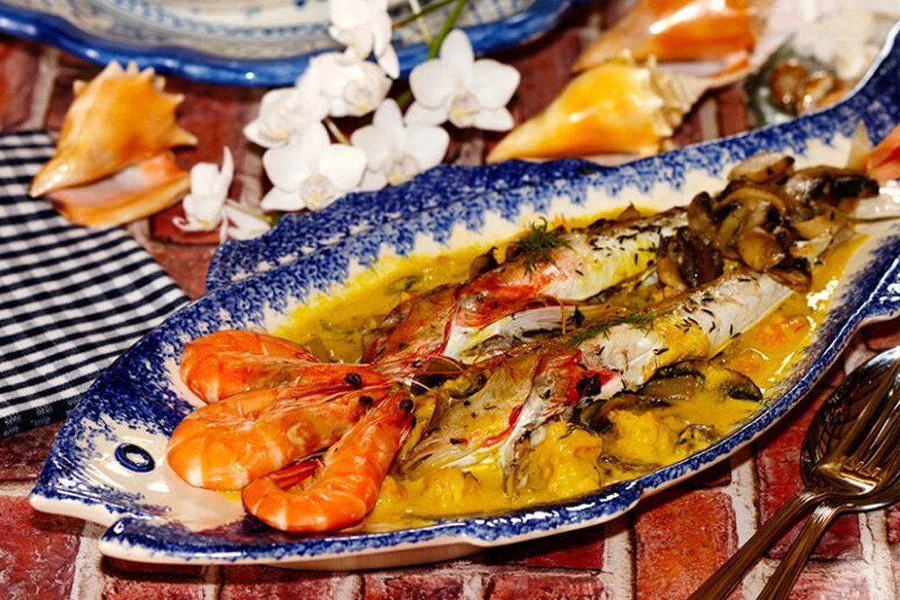 Rougets grondins, sauce safranée aux crevettes