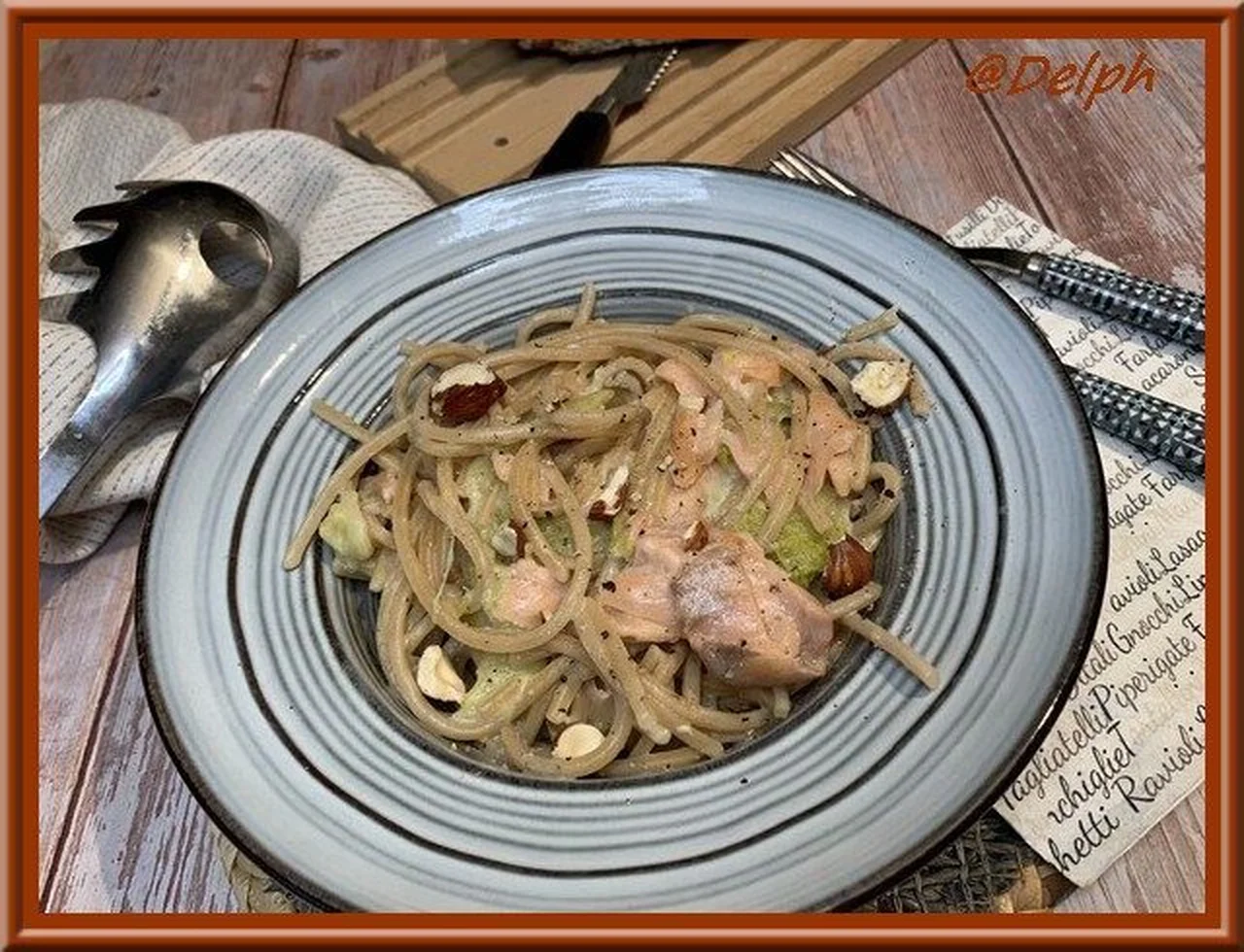 Spaghetti aux poireaux et saumon fumé