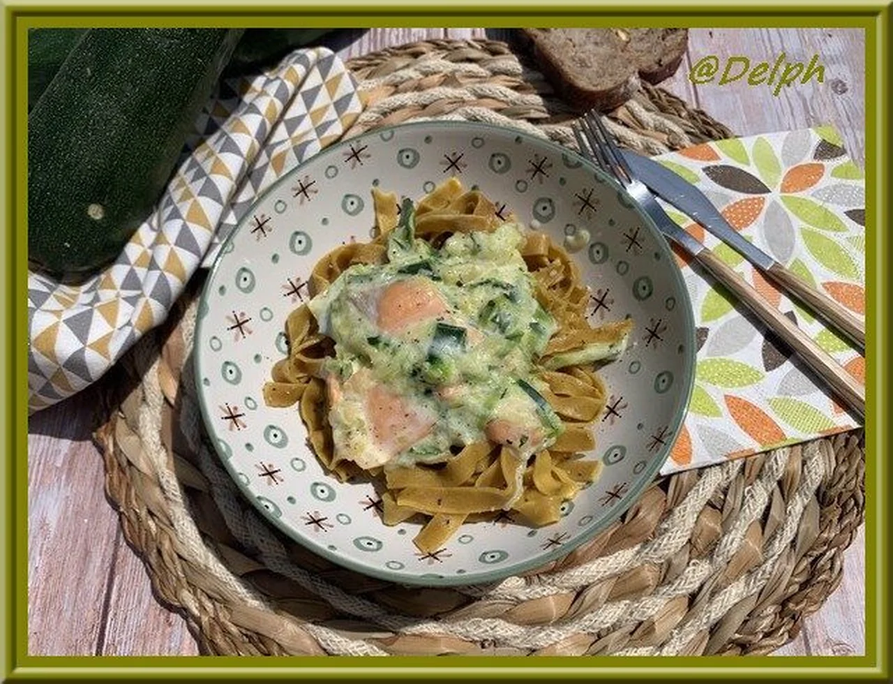 Tagliatelles à la truite fumée et courgette