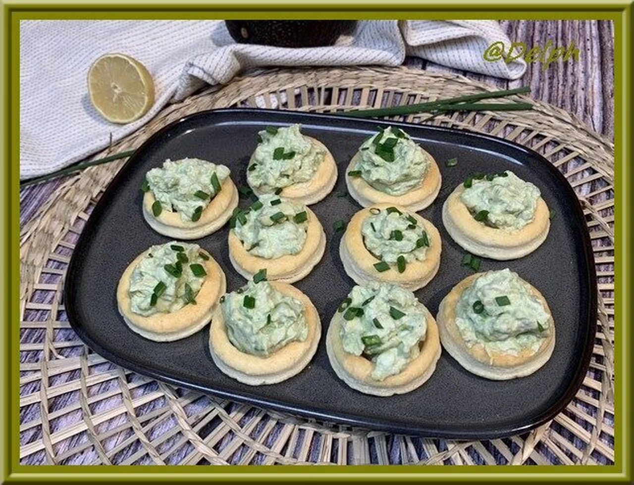Tartinade d'avocat et chèvre frais
