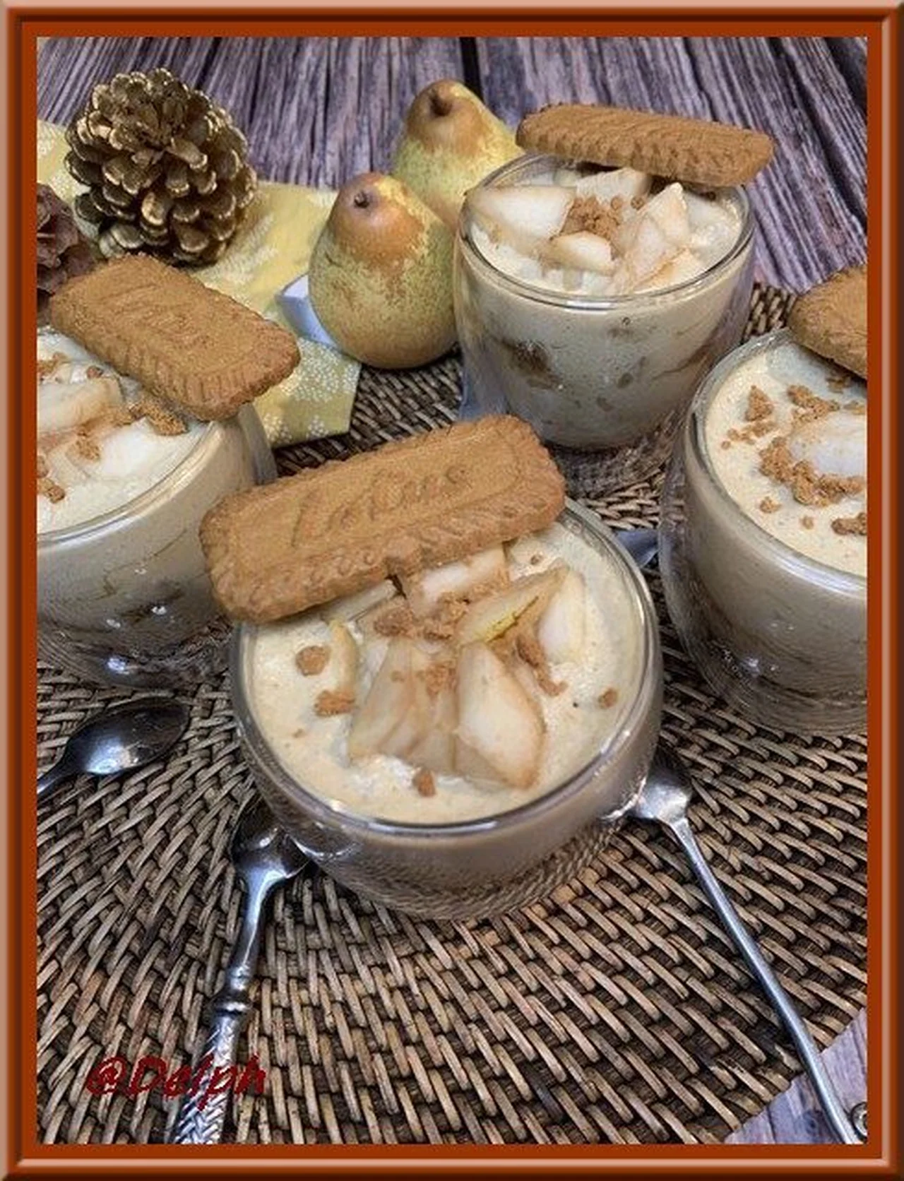 Verrines de poires, mousse de ricotta et spéculoos